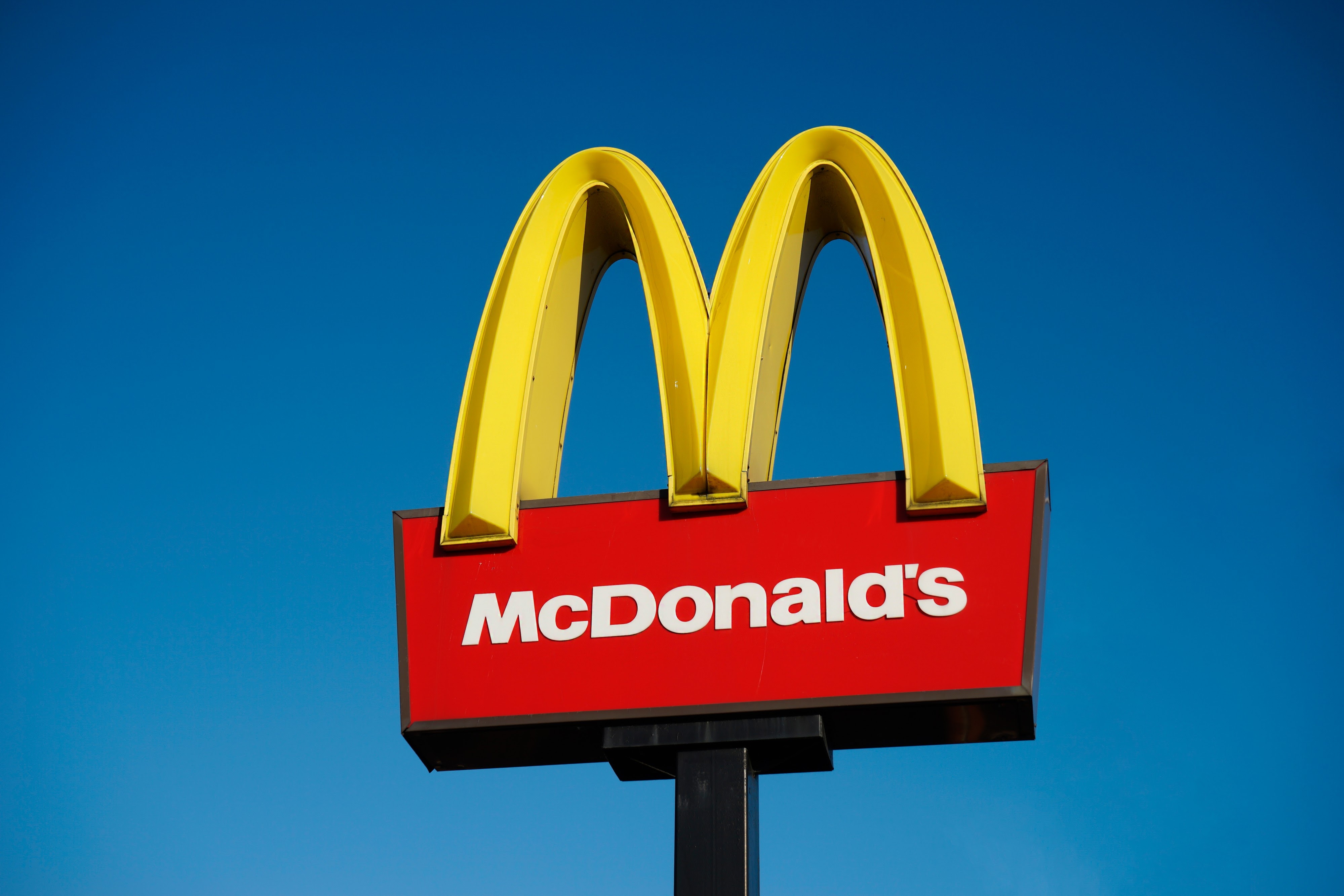 McDonald's restaurant logo